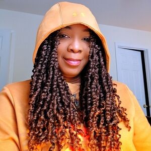 Meet your Posher, Patricia